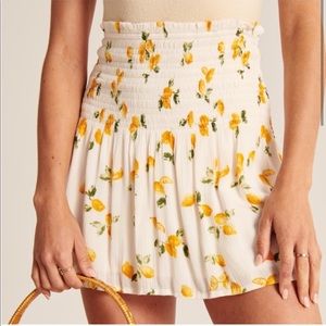 Abercrombie lemon skirt 🍋